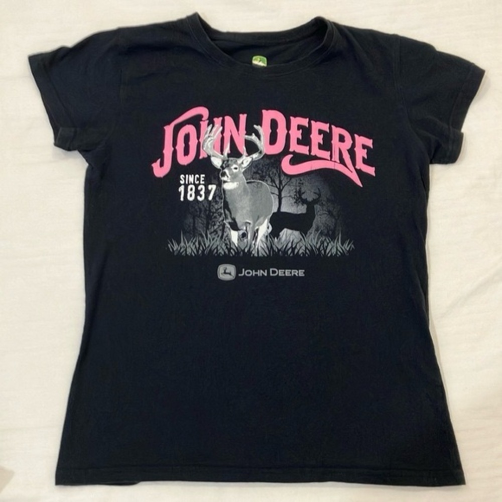 John Deere medium womens Black T-Shirt with Pink Logo and buck